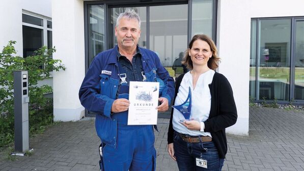 Geehrt: Neptun-Ausbildungsleiter Carsten Schreiber und Personalleiterin Claudia Klasen.