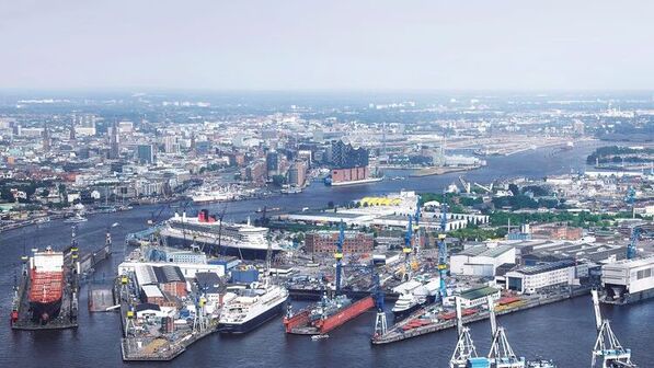 Traditionsbetrieb: Das Gelände von Blohm + Voss in Hamburg. Foto: Werk